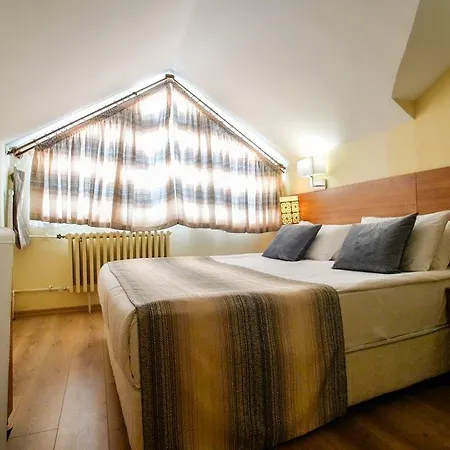 Mirada Del Monte Otel 3*