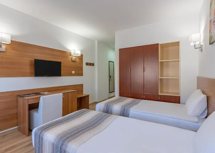 Hotel Mirada Del Monte 3*